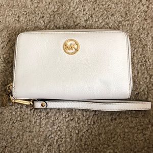 Michael Kors white wristlet / wallet